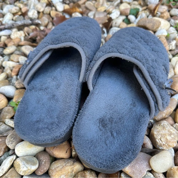 🌟Vionic Slippers🌟 - Picture 6 of 15